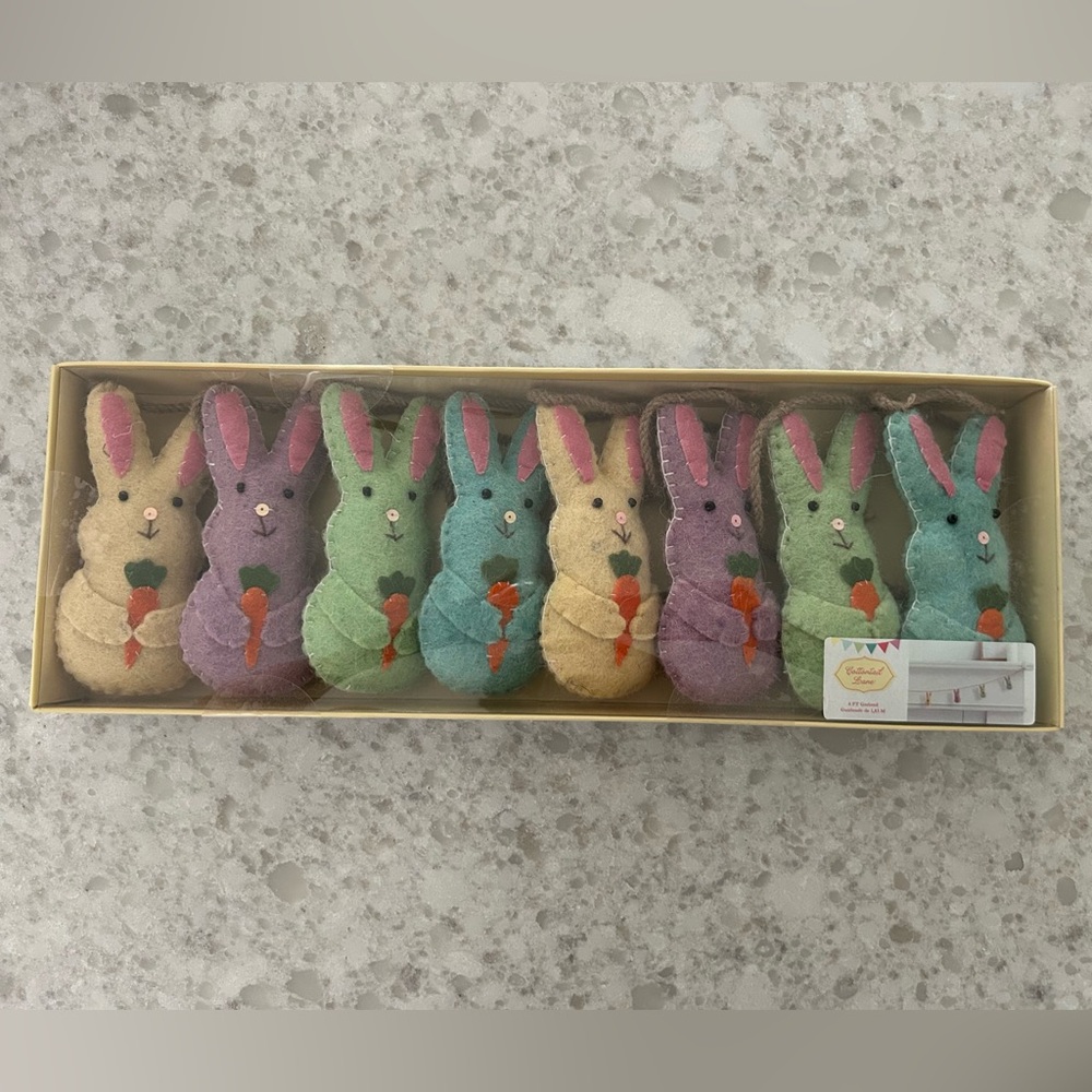 “New” Cottontail Lane Pastel Bunny Felt Garland 6 ft